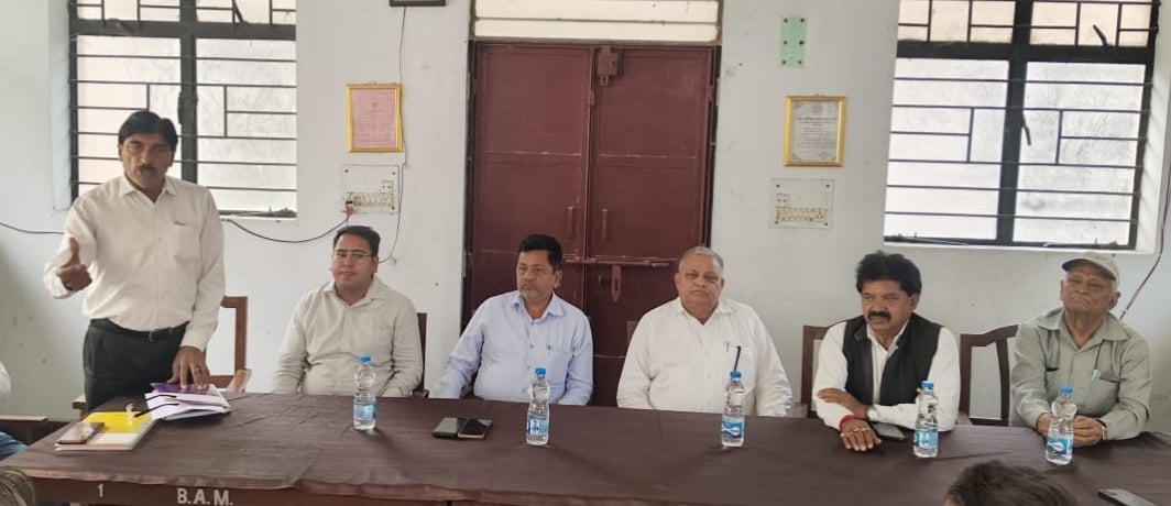 Meerut News: तहसीलदार के आश्वासन पर अधिवक्ताओं का बहिष्कार समाप्त, आज करेंगे काम