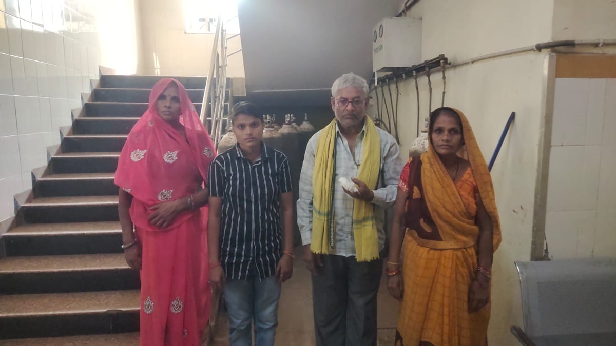 Banda News: बाइक निकालने में दो पक्षों में मारपीट, पांच घायल