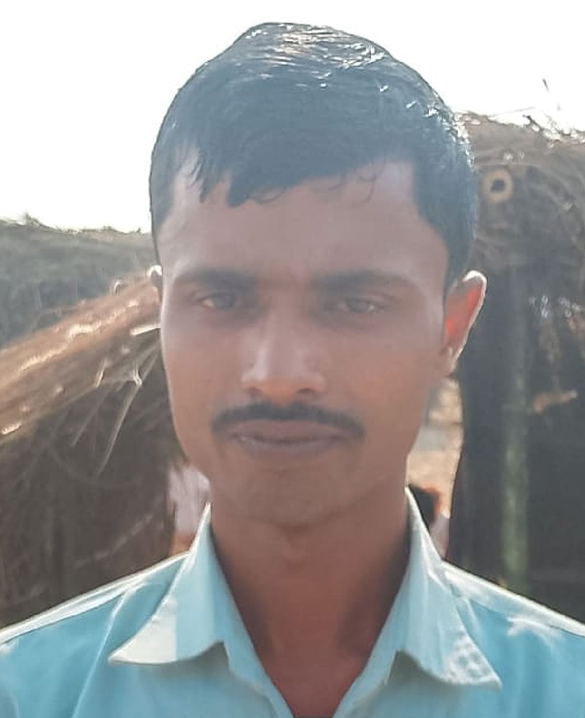 Balrampur News: गन्ने के खेत में मिला लापता युवक का शव, करंट से मौत की आशंका