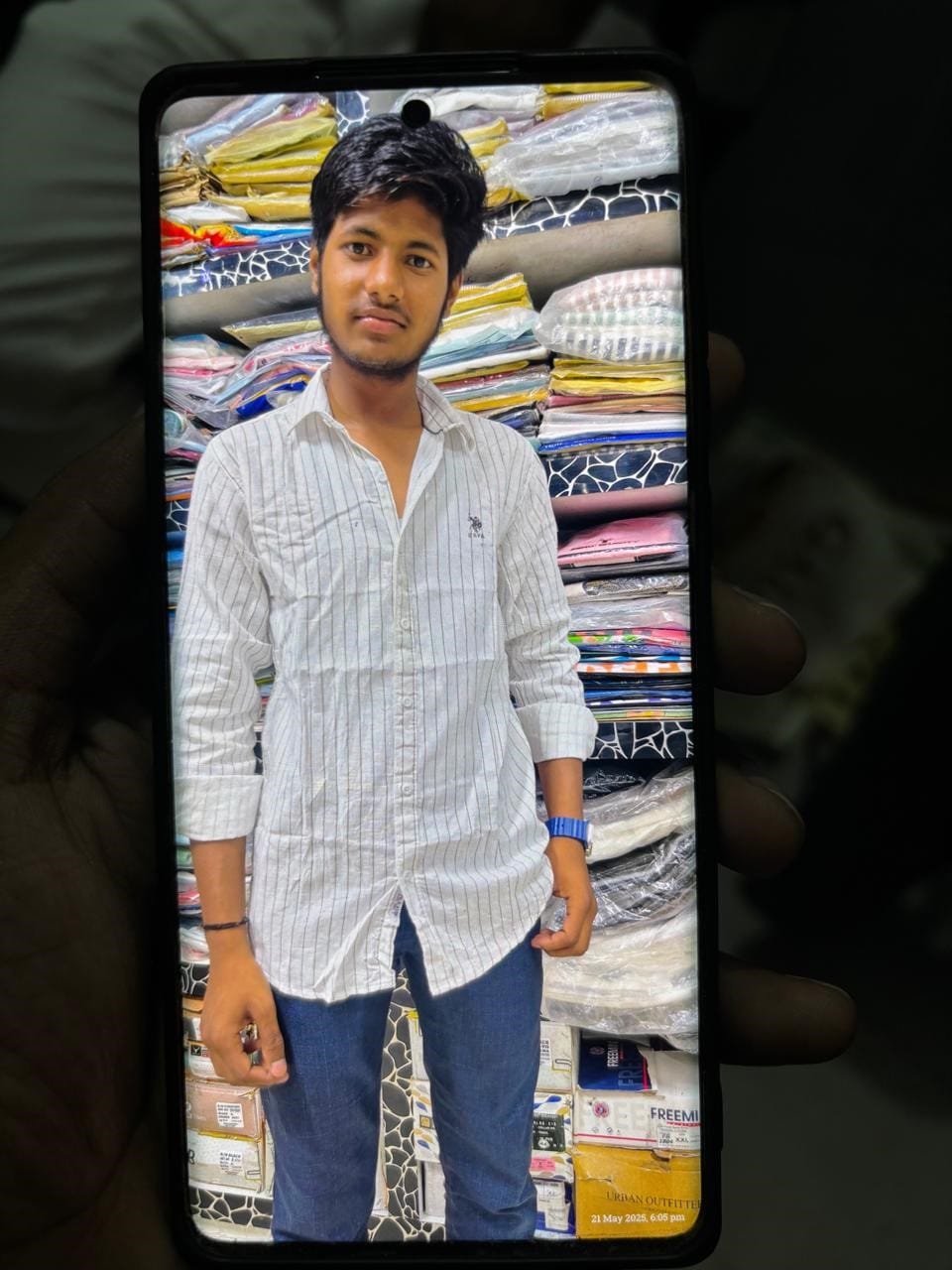 गंगा में डूबे मृतक अनुज का फाइल फोटो।