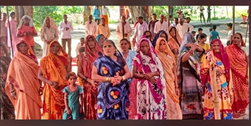 Pilibhit News: ध्रुव की भक्ति और सीता स्वयंवर की कथा सुन भावविभोर हुए श्रद्धालु