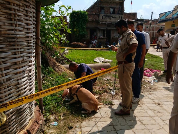 Body of 12-year-old girl found in suspicious circumstances in Gopalganj; murder suspected bihar news