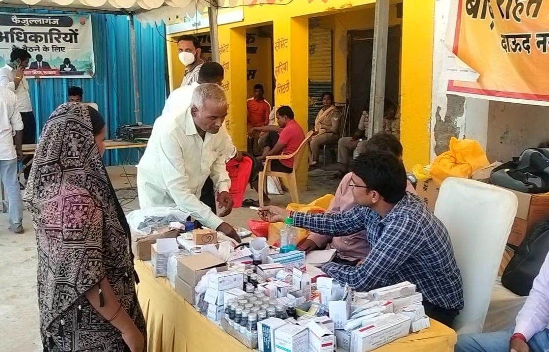 Lucknow News: बाढ़ प्रभावित क्षेत्र में बुखार, त्वचा रोग ने पसारे पैर