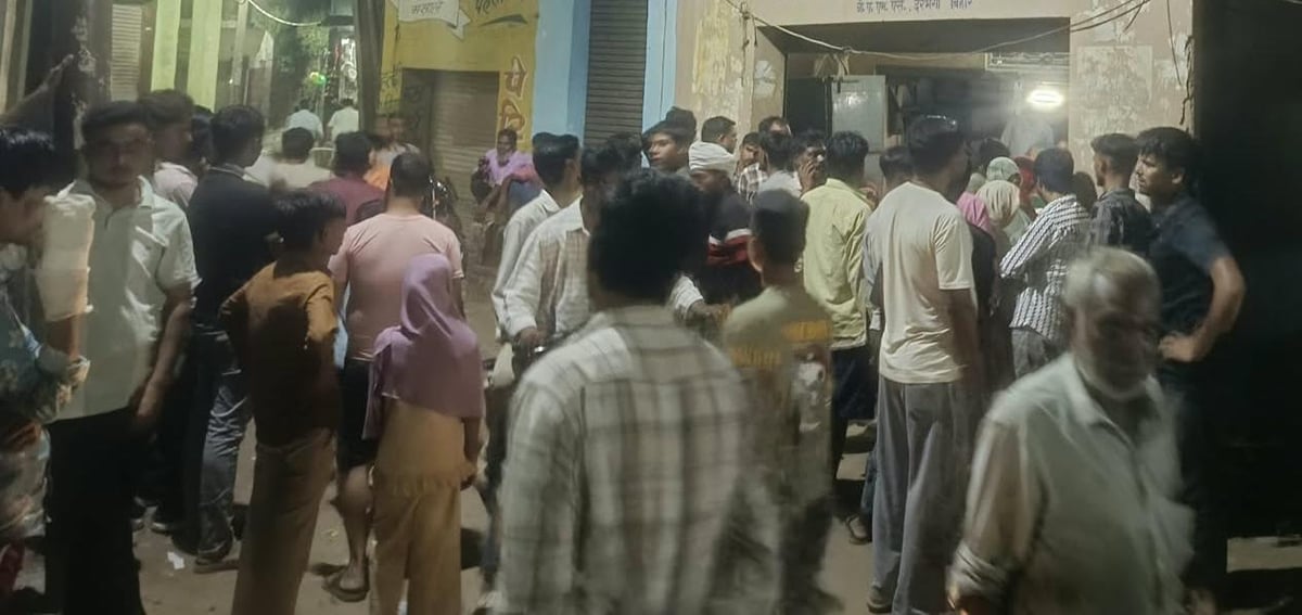 Budaun News: झोलाछाप से इलाज के दौरान अधेड़ की मौत, हंगामा