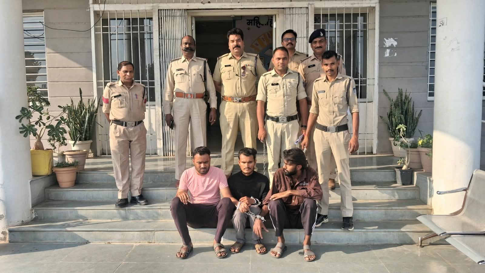 पुलिस ने आरोपियों को किया अरेस्ट