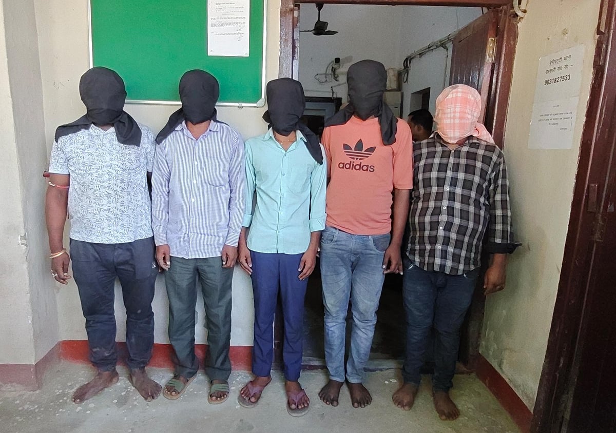 बिहार: एनबीएफसी शाखा प्रबंधक के कथित अपहरण का खुलासा, मोतिहारी से युवक-युवती बरामद, पांच गिरफ्तार