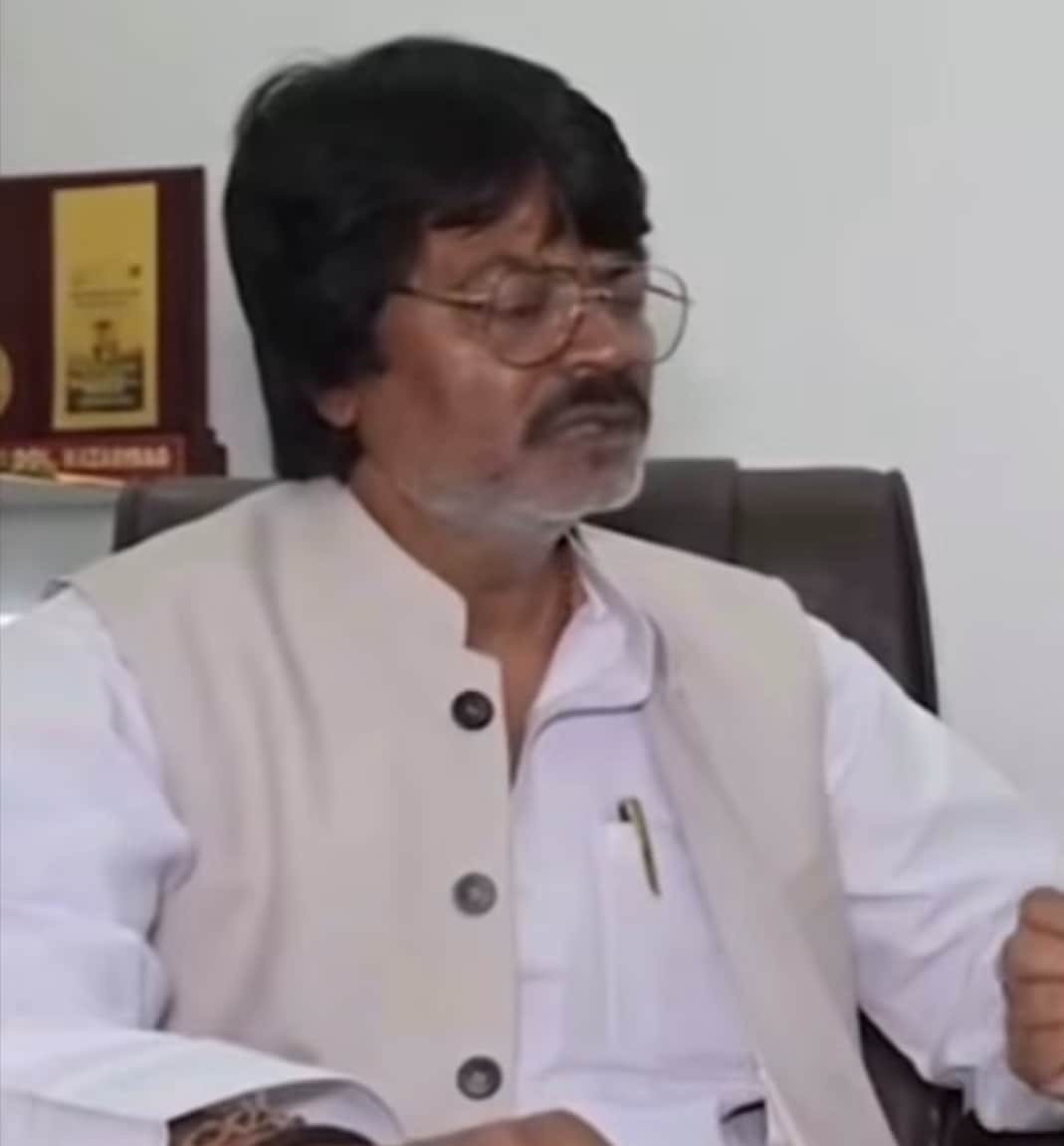Punishment for controversial remarks against the CM Congress leader expelled from the party for three years.