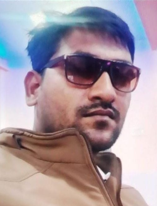 Unnao News: रील बनाते समय बाइक पुलिया से टकराई... चाट विक्रेता की मौत, बेटा घायल