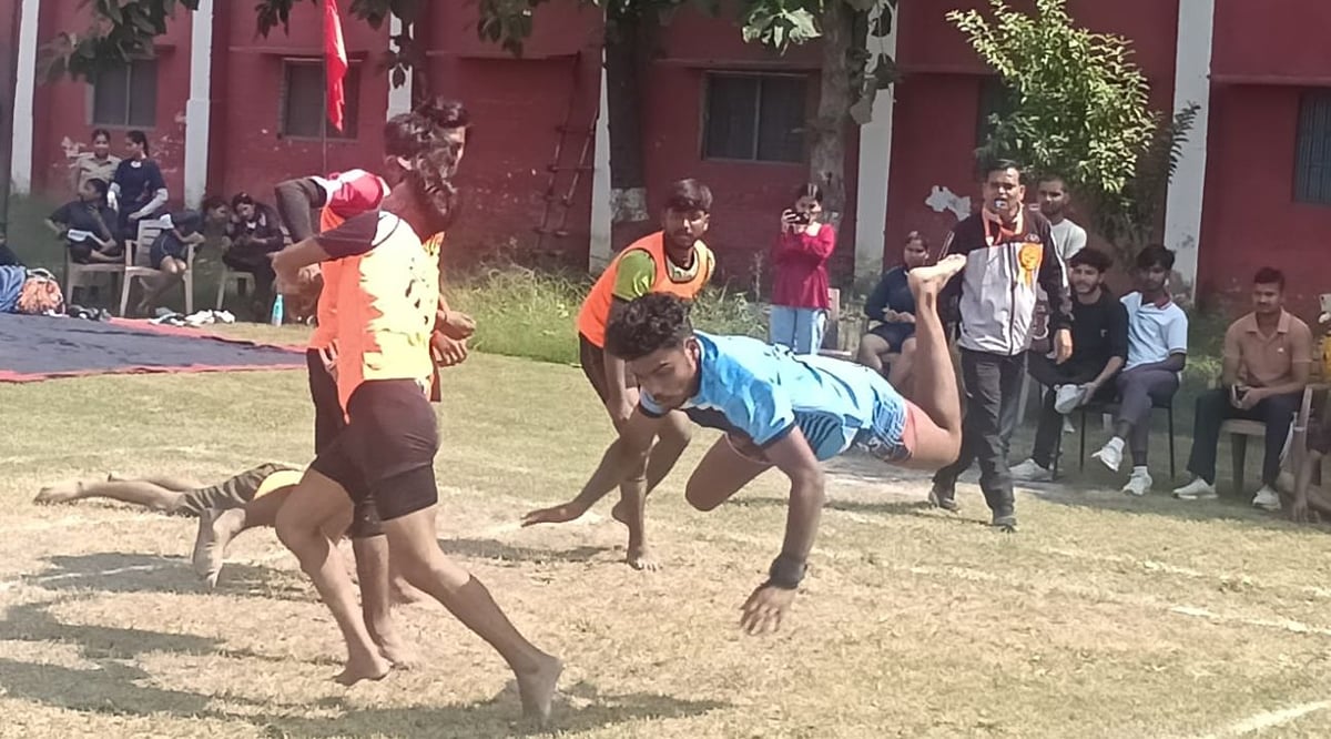 Shahjahanpur News: पुरुष वर्ग में जीएफ कॉलेज तो महिला वर्ग में विवि का दबदबा