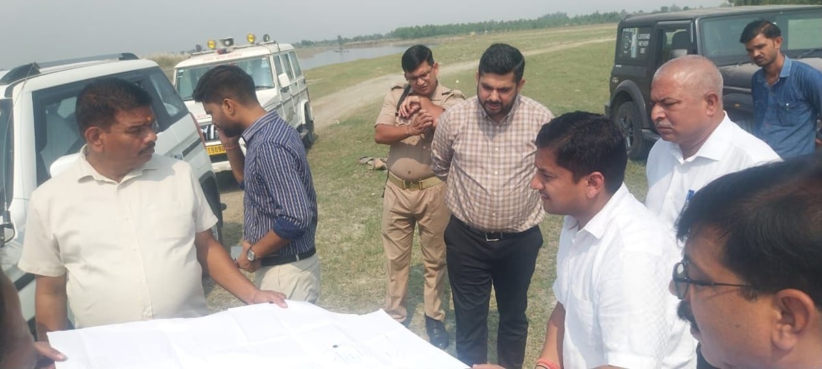 Budaun News: गंगा की मुख्य धारा के पास ककोड़ा मेला लगाने के लिए तलाशी जमीन