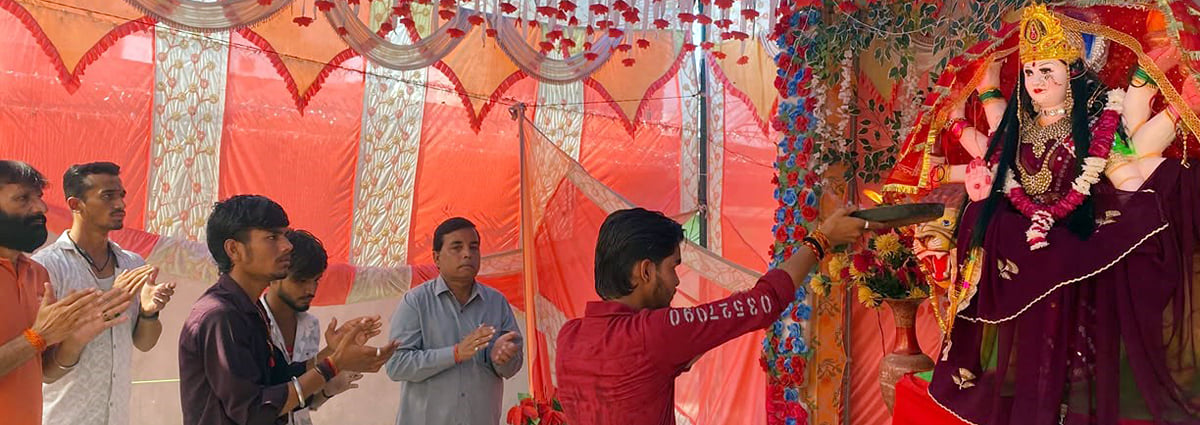 शारदीय नवरात्र : पंडालों में मां कूष्मांडा की हुई पूजा