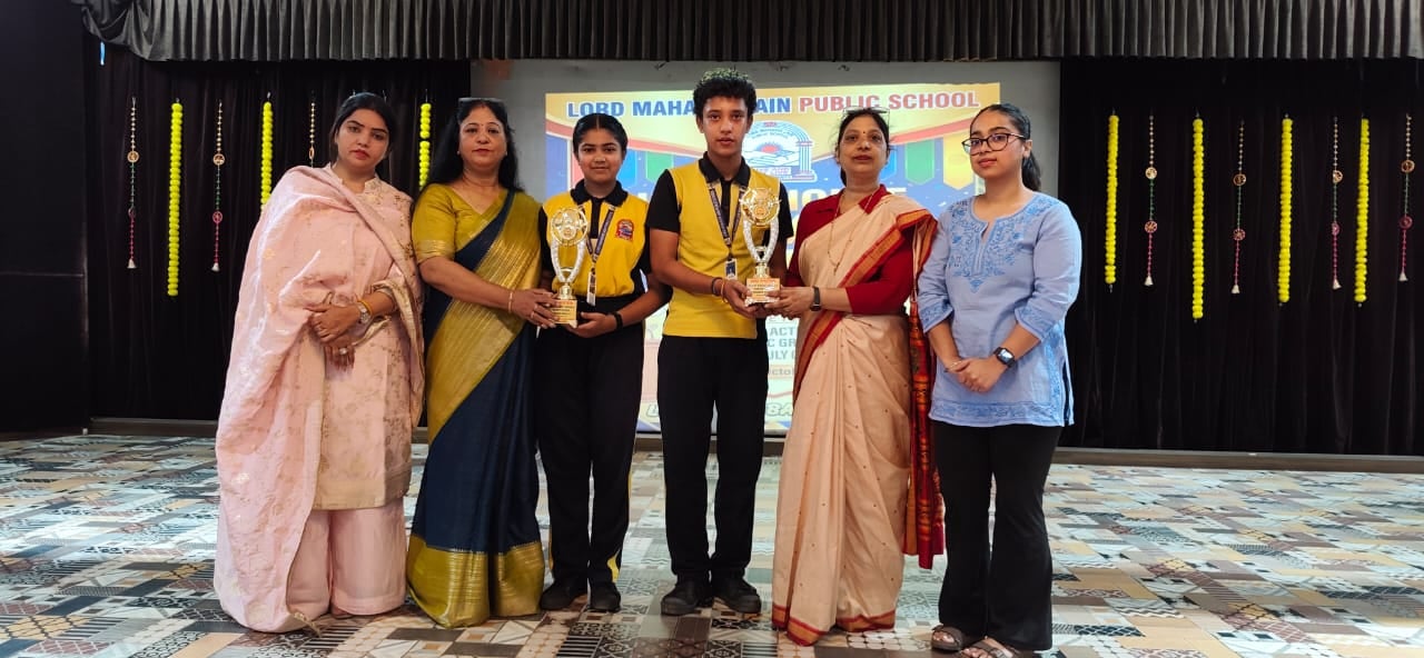 Anshika and Jaivardhan first in debate