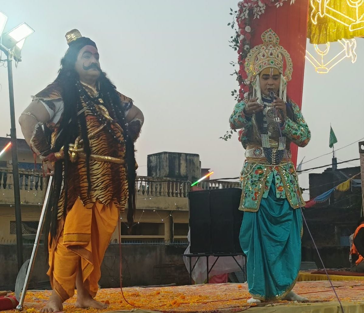 Fatehpur News: लक्ष्मण-परशुराम संवाद ने दर्शकों को किया मंत्रमुग्ध