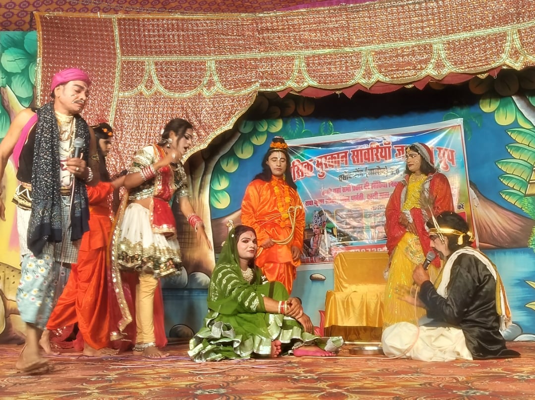 Etawah News: राम केवट की लीला देख भावविभोर हुए श्रद्धालु