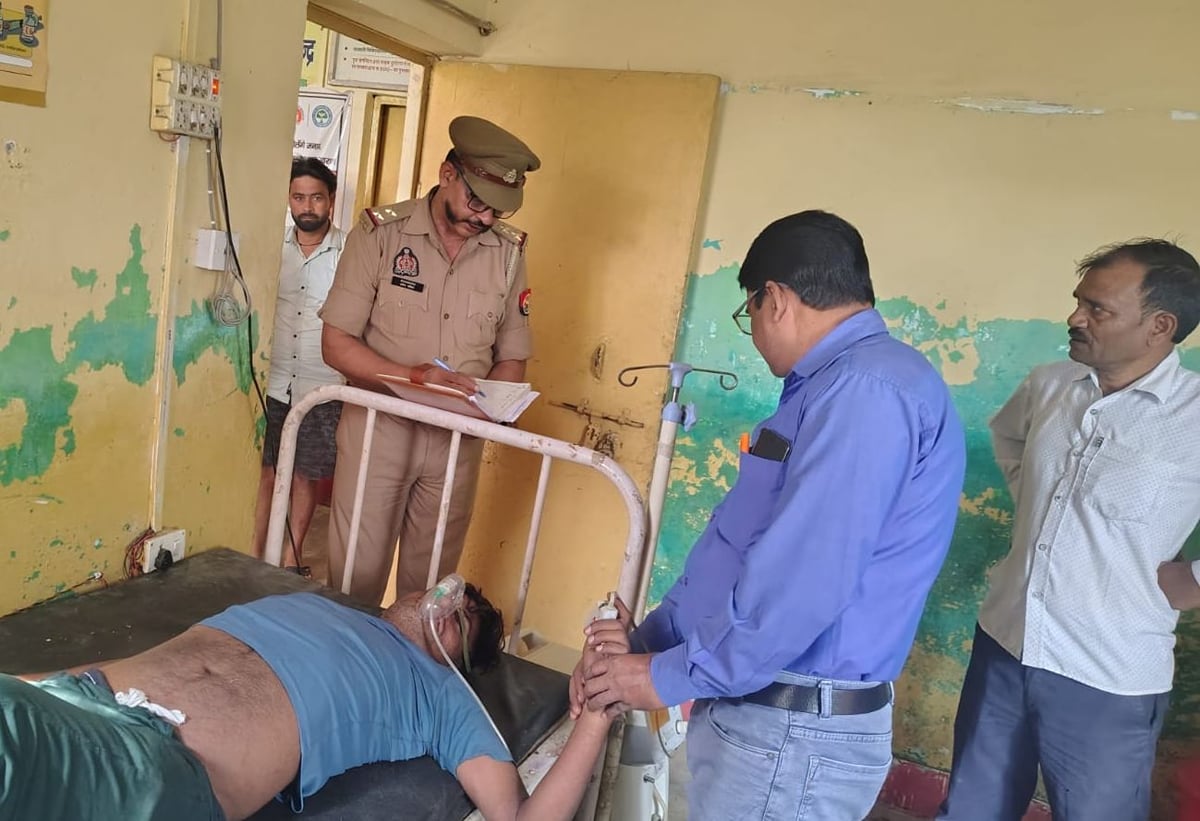 Kasganj News: युवक ने फंदा लगाकर की जान देने की कोशिश, ग्रामीणों ने बचाया