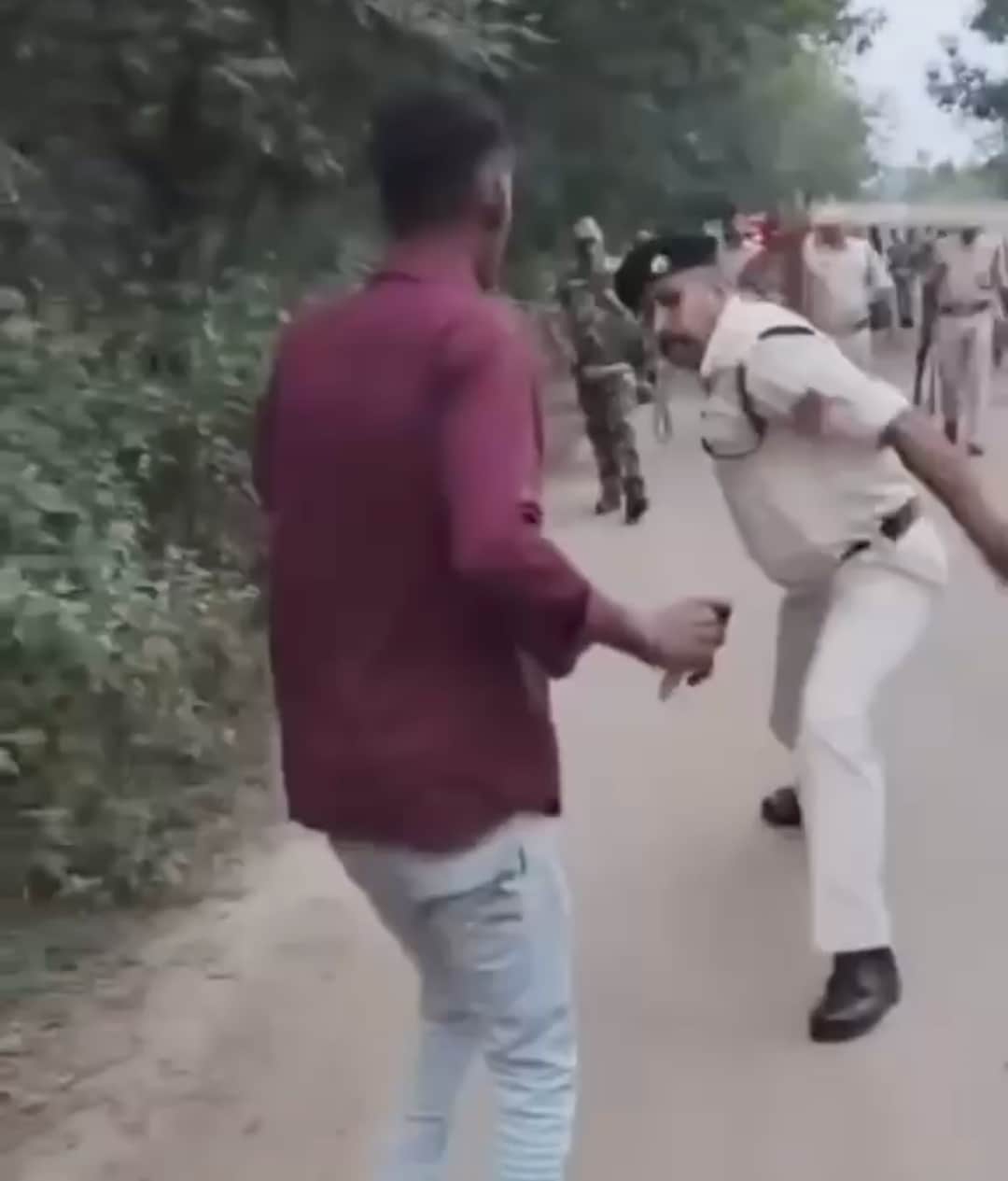 Tensions flare up again in Barkagaon; heated argument between CISF personnel and villagers—video goes viral.
