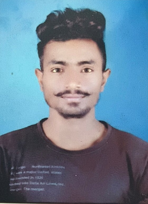 Ballia News: प्रेमिका के घर से जाने के बाद ई-रिक्शा चालक का पेड़ से लटकता मिला शव