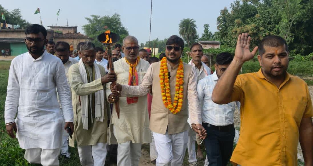 Sonebhadra News: मशाल जुलूस निकालकर लिया नशामुक्त समाज का संकल्प