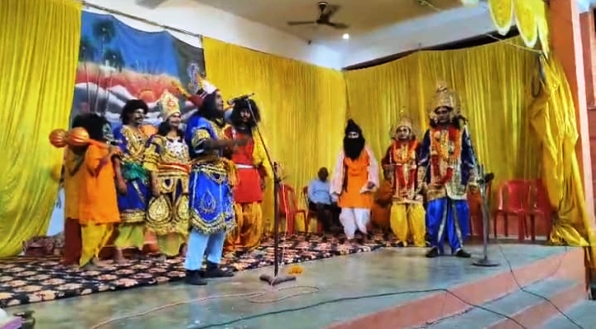 Ghazipur News: राम-सीता स्वयंवर का मंचन देख भावविभोर हुए श्रद्धालु