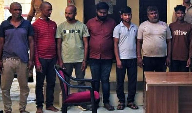 Sultanpur News: एक्सप्रेसवे पर ट्रकों से सामान चोरी करने वाले सात शातिर गिरफ्तार