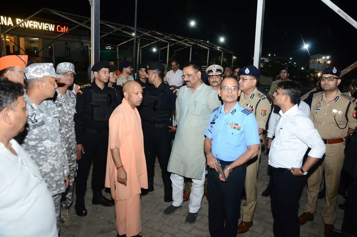 पर्याप्त पुलिस तैनात रहे, रूट डायवर्जन की प्रभावी योजना बनाएं : सीएम