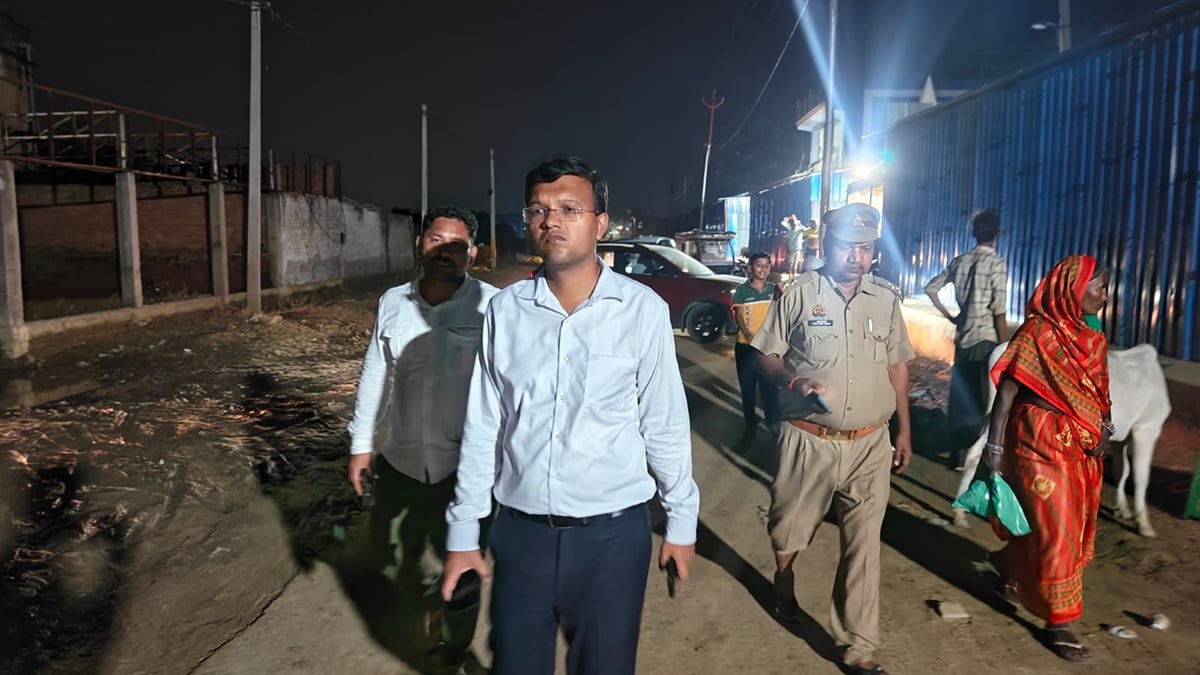 Lucknow News: बाढ़ प्रभावित क्षेत्र को सेक्टरों में बांटकर हो रही निगरानी