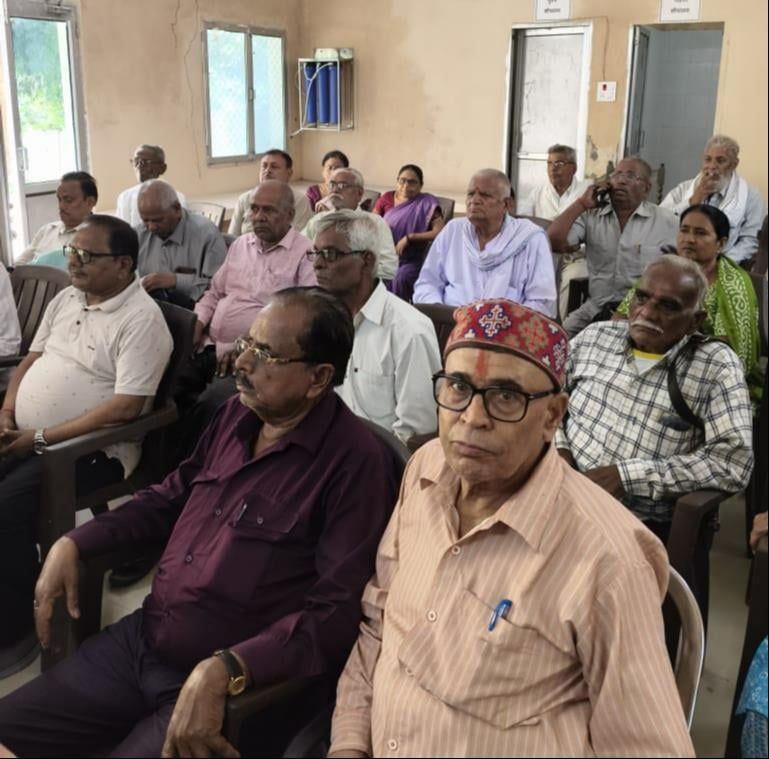 Hardoi News: ऑनलाइन चिकित्सा प्रतिपूर्ति व्यवस्था के खिलाफ सड़कों पर उतरेंगे पेंशनर