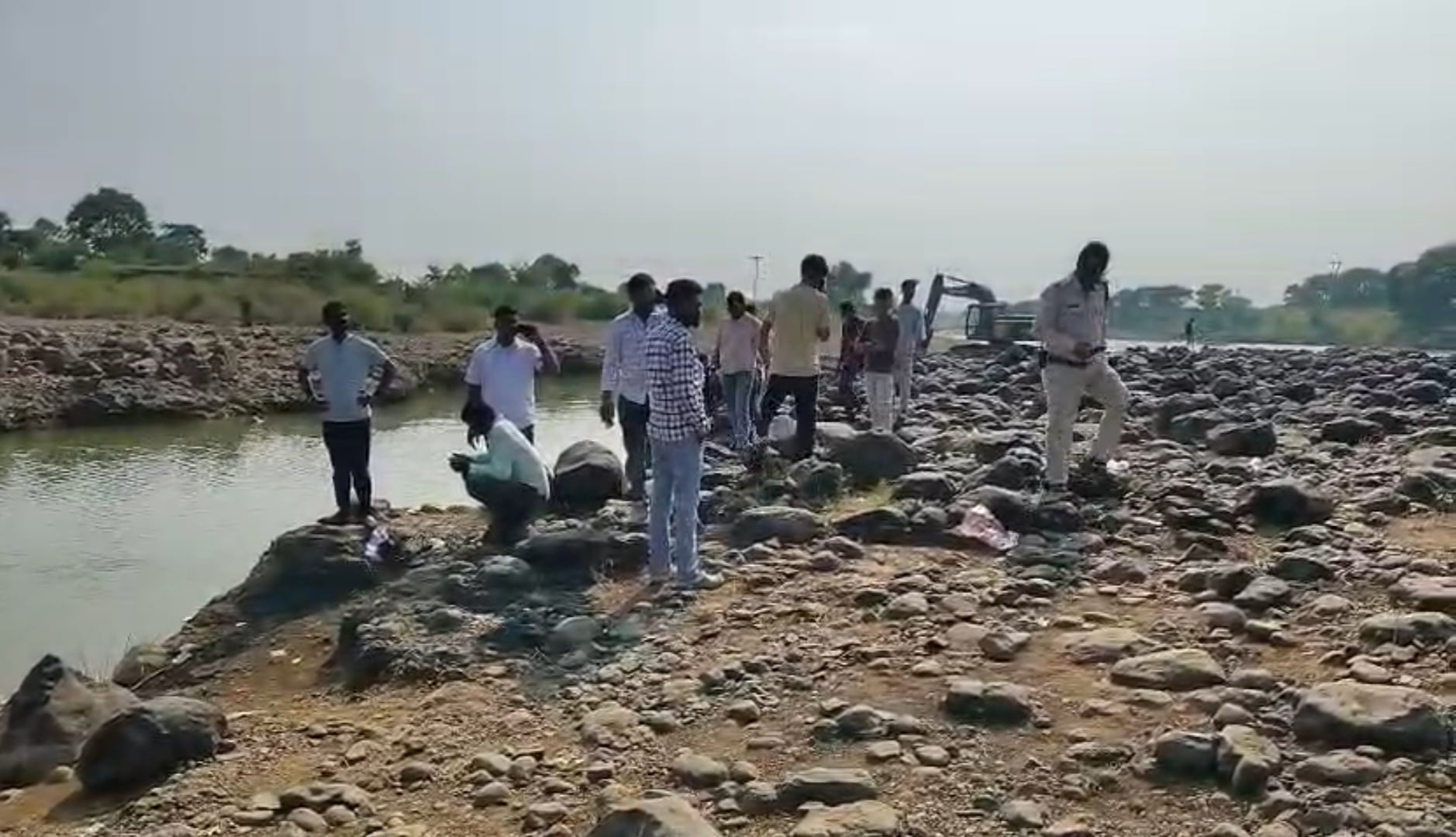 घटनास्थल पर मौजूद लोग