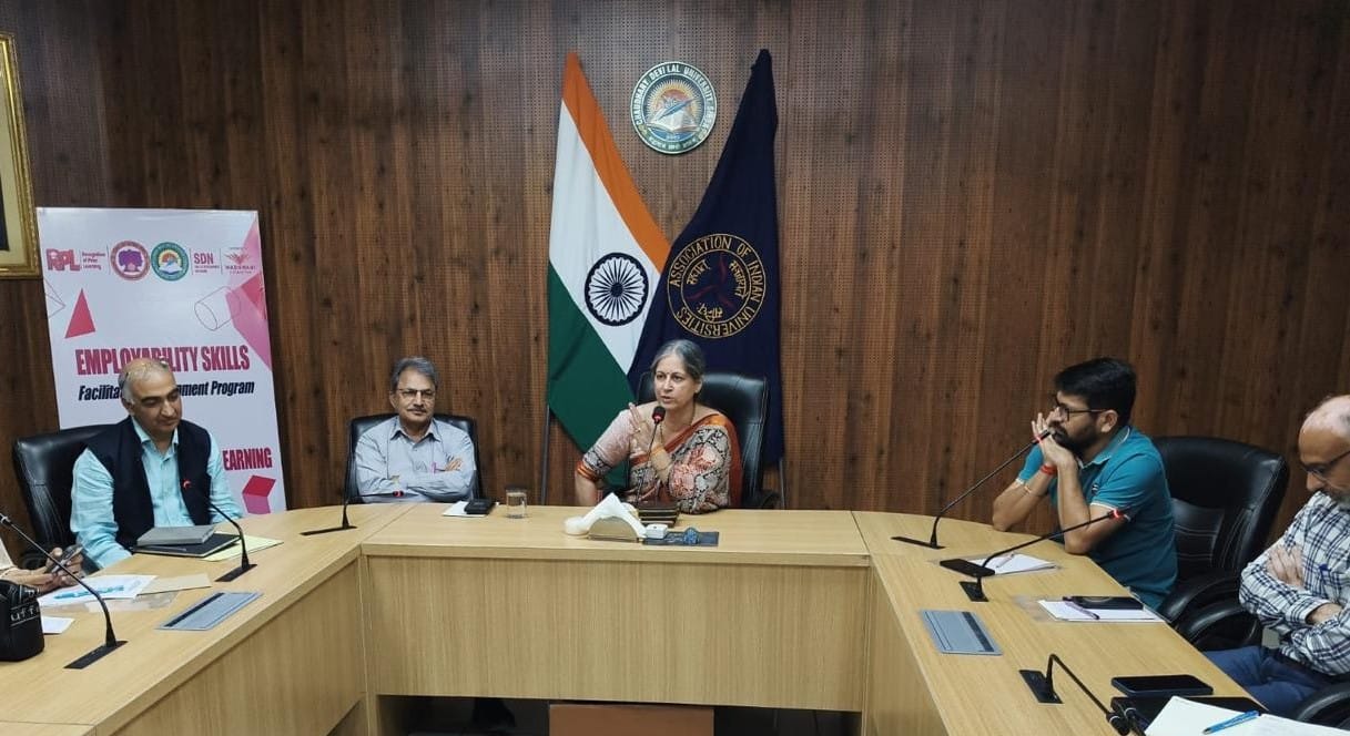 सिरसा। सीडीएलयू में आरपीएल और रोजगारपरक कौशल विकास पर आयोजित कार्यशाला एवं फैकल्टी डेवलपमेंट प्