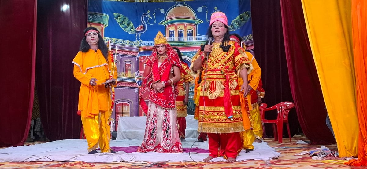Meerut News: पूंछ में आग लगाते ही हनुमान जी ने कर दिया लंका दहन
