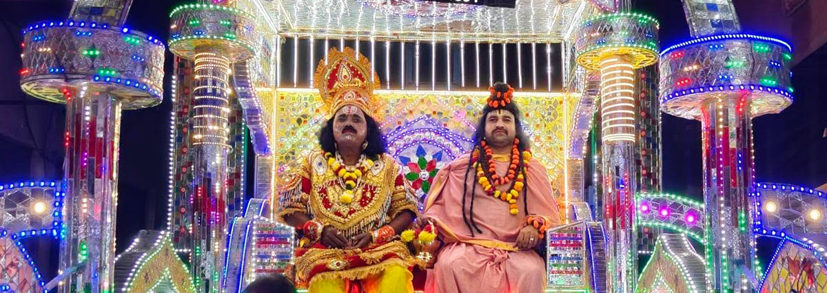 Agra News: कस्बे में निकाली भव्य राम बरात, जय श्रीराम के जयकारों से गूंजा क्षेत्र