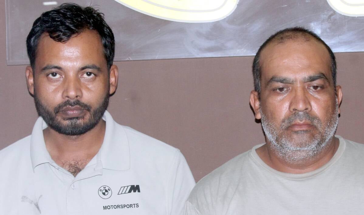 Bijnor News: टैक्सी चालकों ने यूट्यूब से सीखा एटीएम में सेंधमारी का तरीका, दो गिरफ्तार