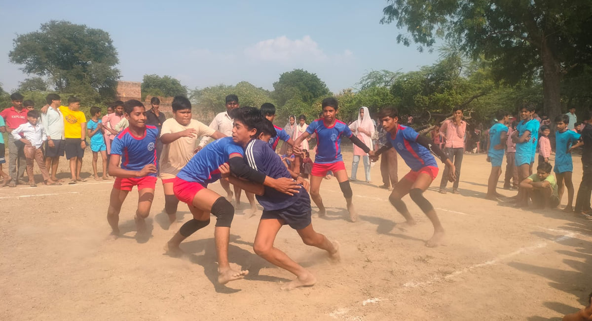 Hamirpur News: कबड्डी और खो-खो में विद्यार्थियों ने दिखाया दमखम