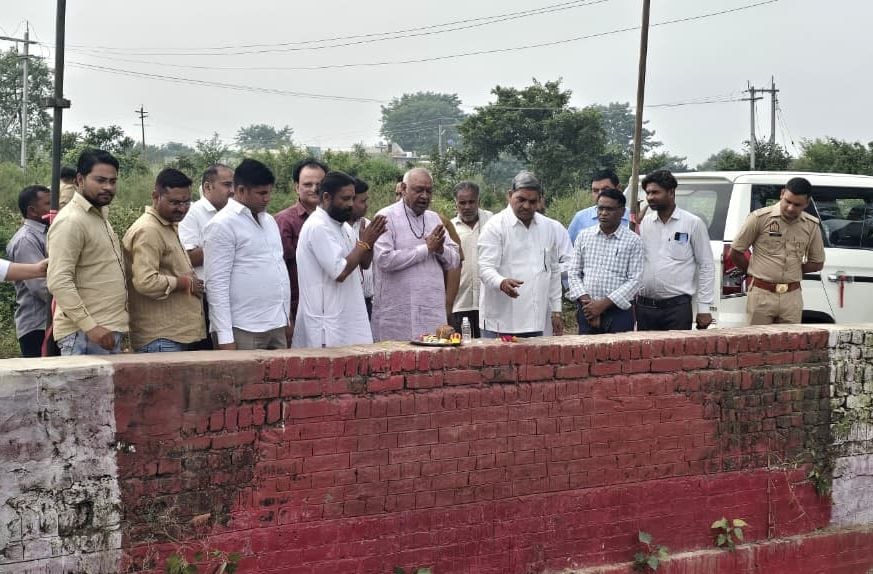 Kasganj News: शुद्ध गंगाजल की आपूर्ति के लिए संवरेगी सोरोंजी माइनर