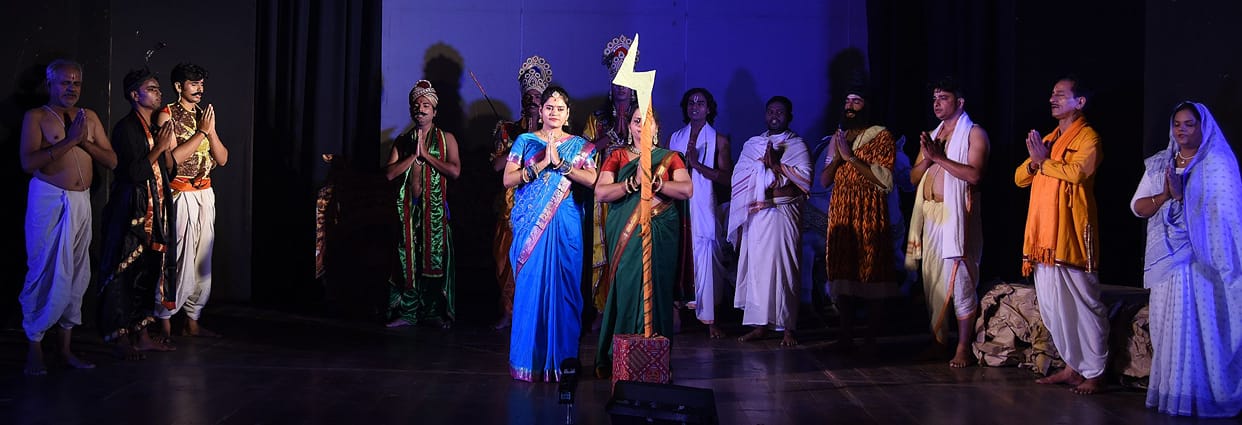 Karnas act of charity won hearts.