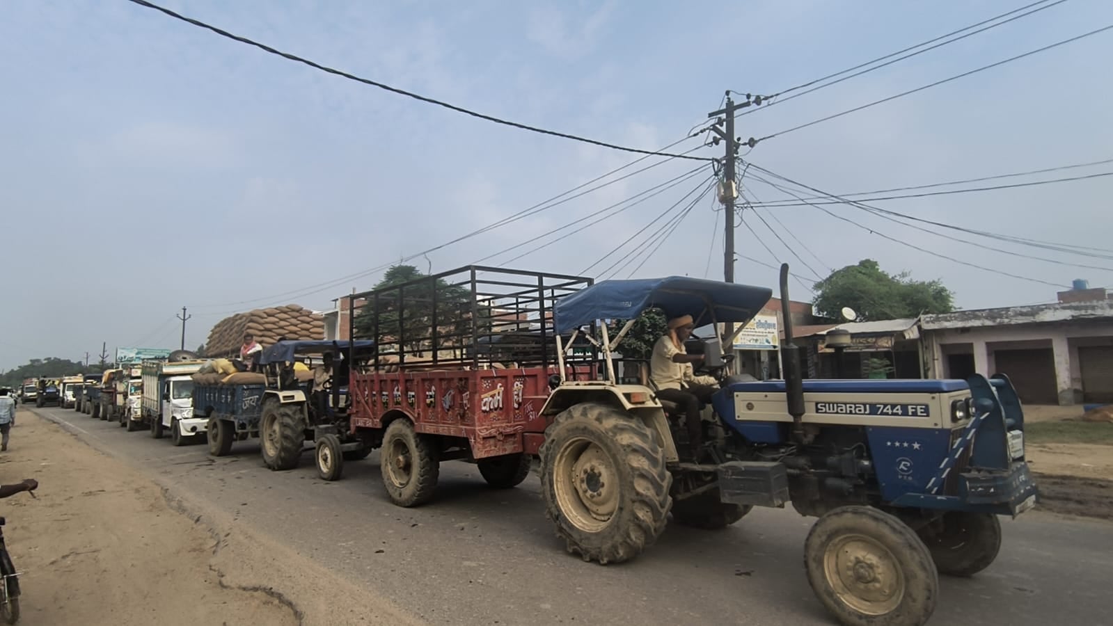 Traffic jam on GT Road causes further trouble
