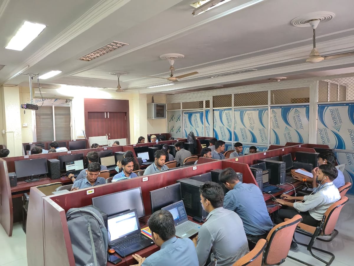 Jaunpur News: एआई मॉडल की सटीकता परखने का विद्यार्थियों से सीखा तरीका