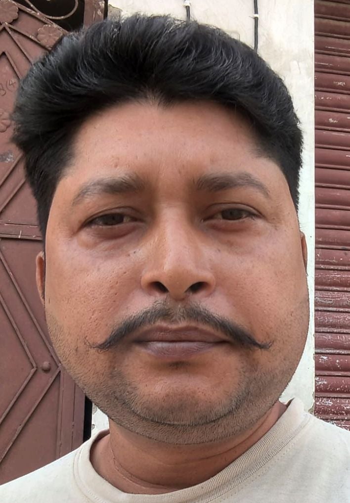 Shahjahanpur News: सांड़ से टकराकर घायल हुए बंगाली डॉक्टर की बरेली ले जाते समय मौत