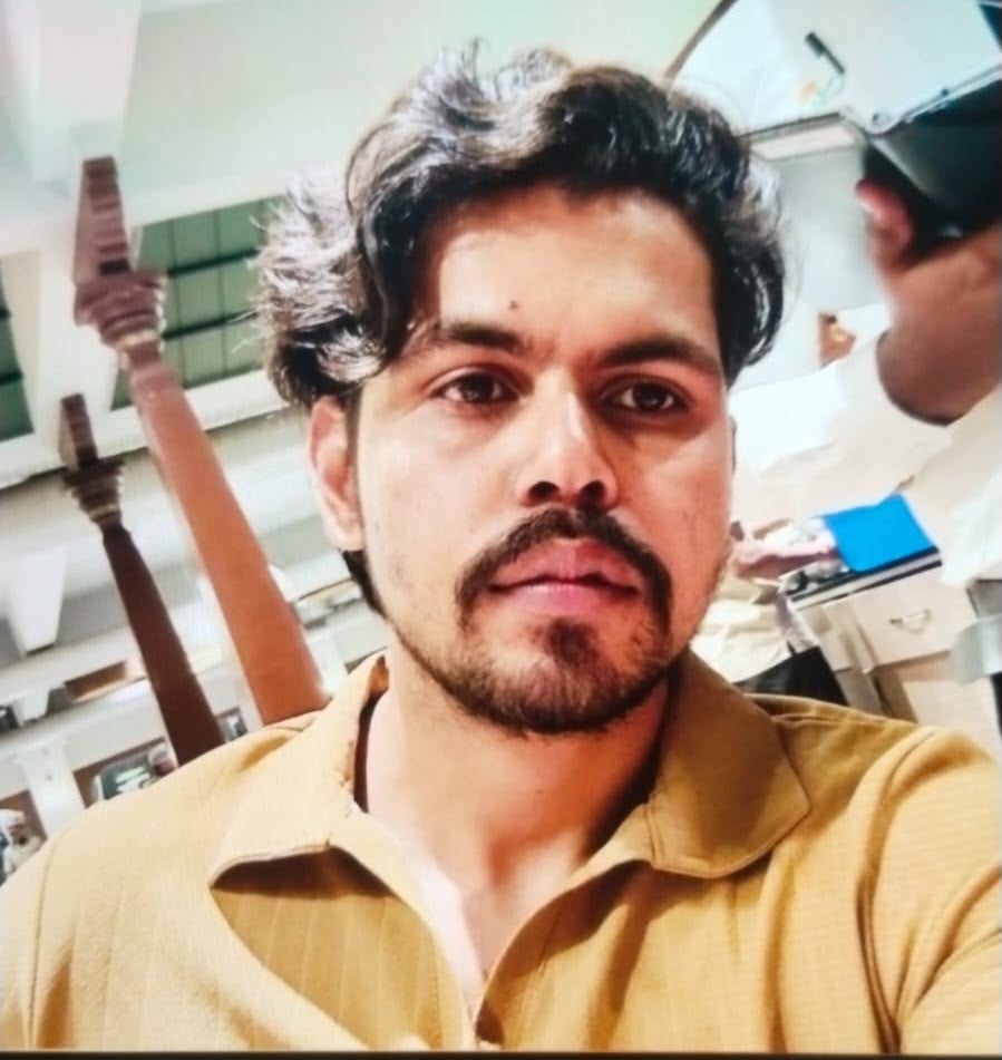 Budaun News: ग्रेटर नोएडा से लौट रहे इंजीनियर की एक्सप्रेसवे पर वाहन की टक्कर से मौत