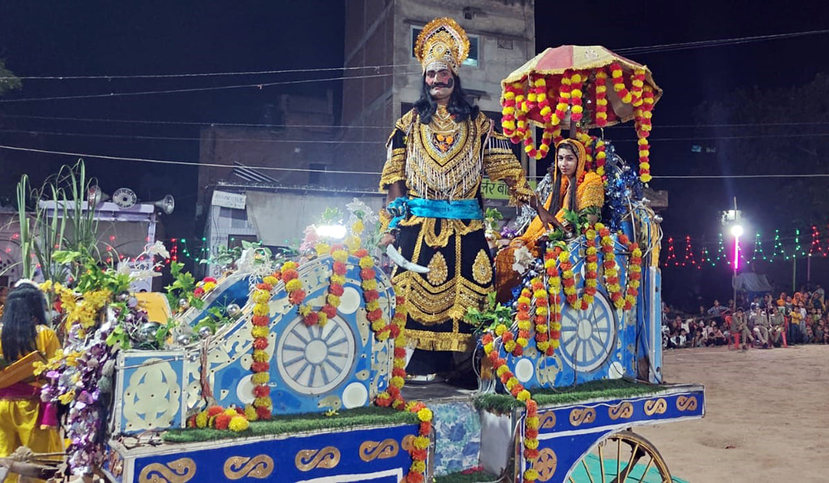 Agra News: सीता हरण एवं राम-सुग्रीव मित्रता का मंचन, दिया धर्म रक्षा का संदेश