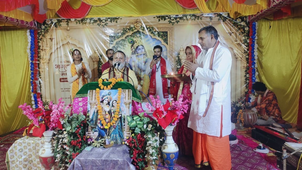 सनातन की शिक्षा युवा पीढ़ी तक पहुंचाएं : महेश दास