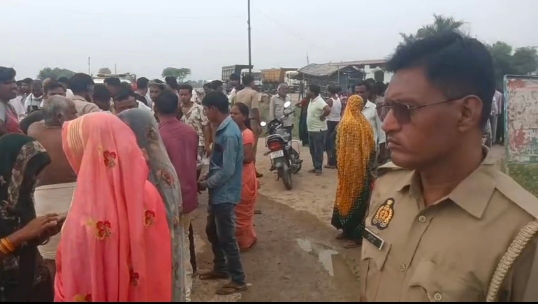 Jalaun News: तेज रफ्तार कार की टक्कर से बाइक सवार की मौत, चालक फरार