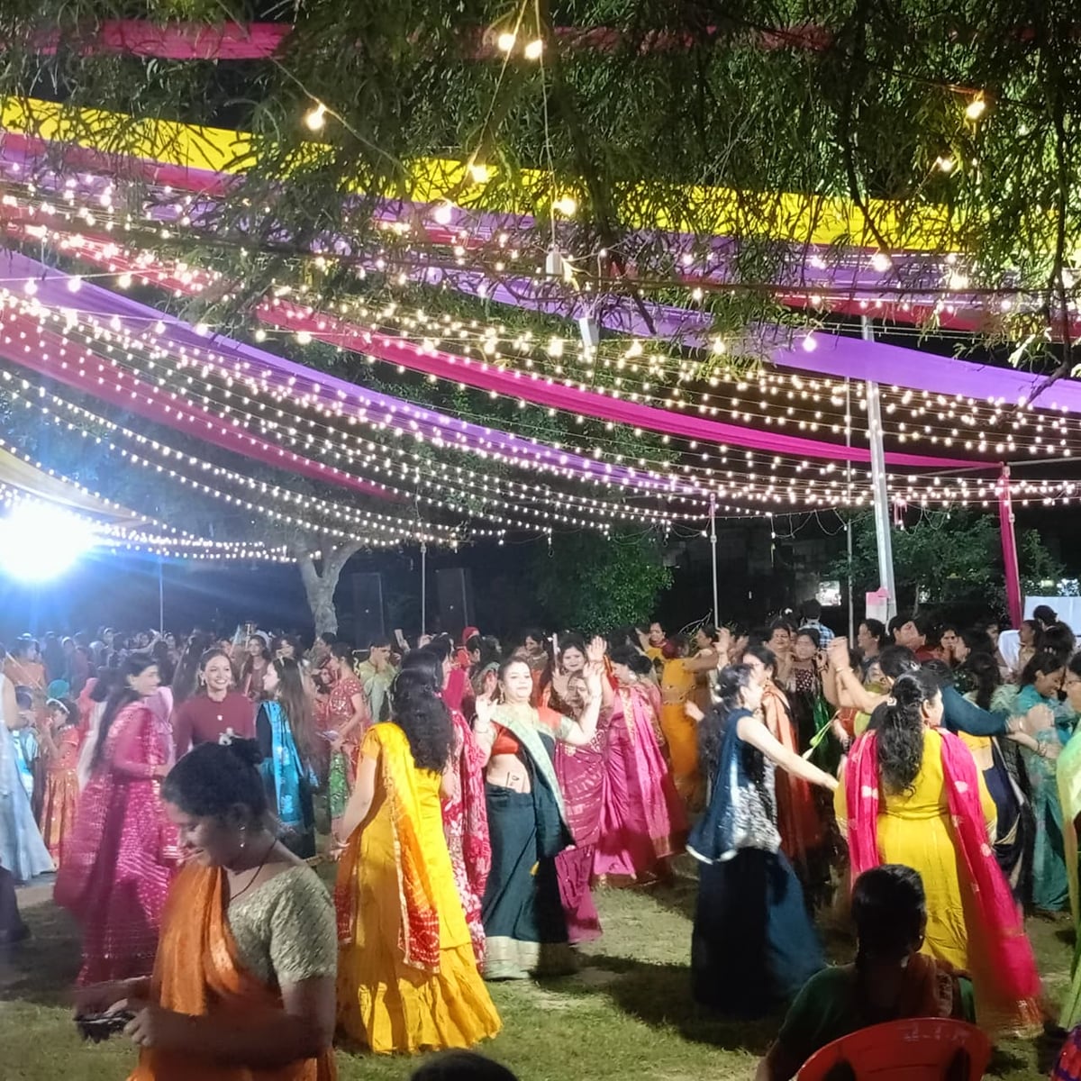Chitrakoot News: अटल पार्क में गरबा-डांडिया की धूम