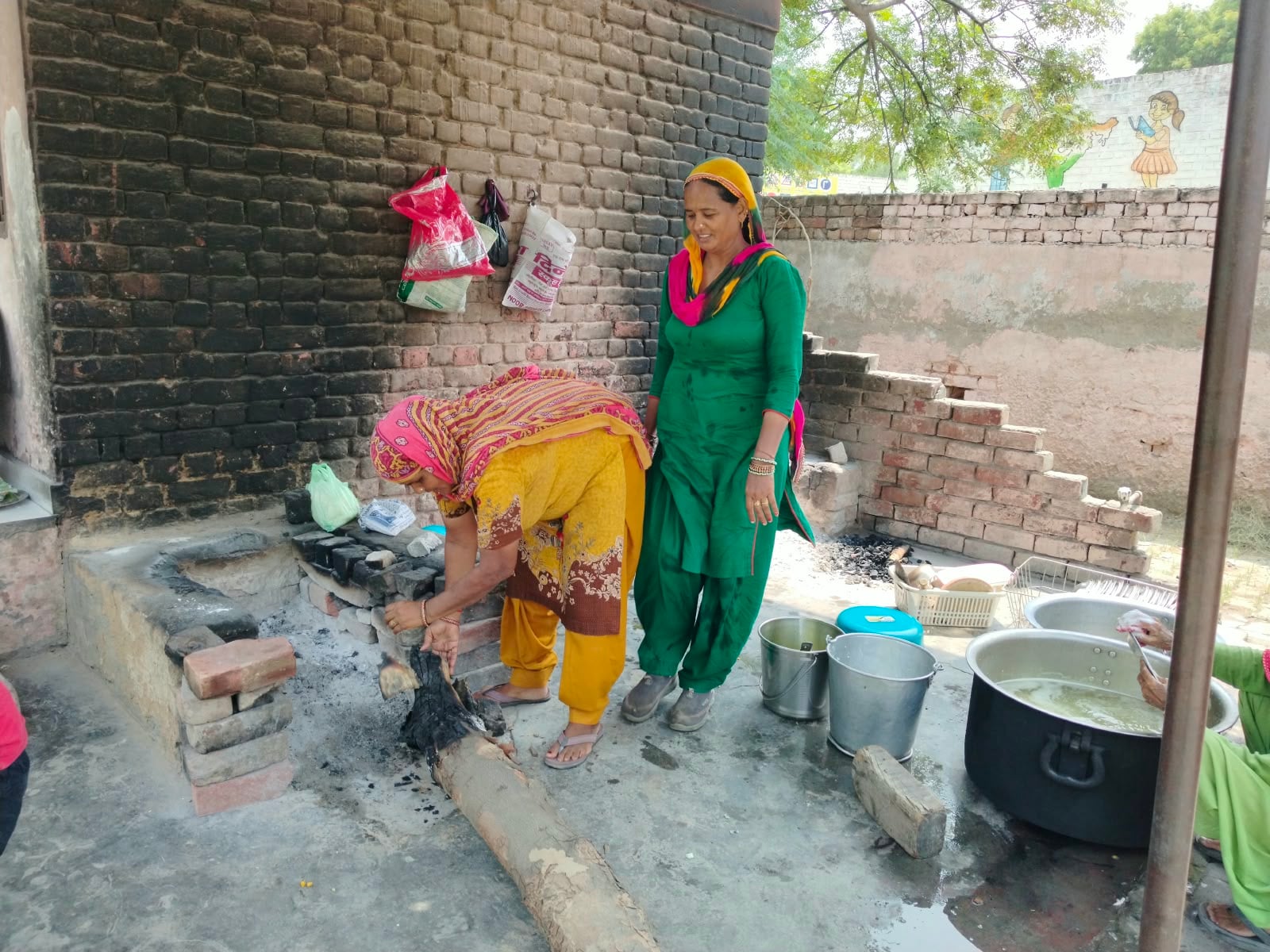 Cooking costs held up for six months; mid-day meal system in government schools falters