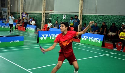 हरियाणा स्टेट बैडमिंटन चैंपियनशिप में हिस्सा लेते खिलाड़ी। 