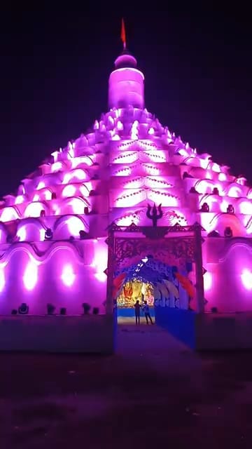 मिनी कोलकाता में दुर्गा पूजा का अनोखा रंग