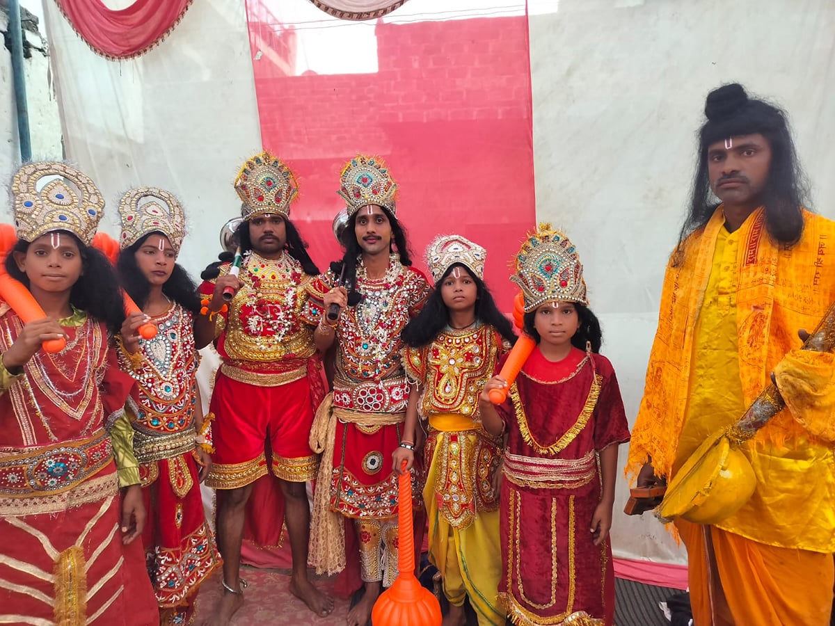 Shahjahanpur News: चलत मोहि चूड़ामनि दीन्ही। रघुपति हृदयं लाइ सोइ लीन्ही...