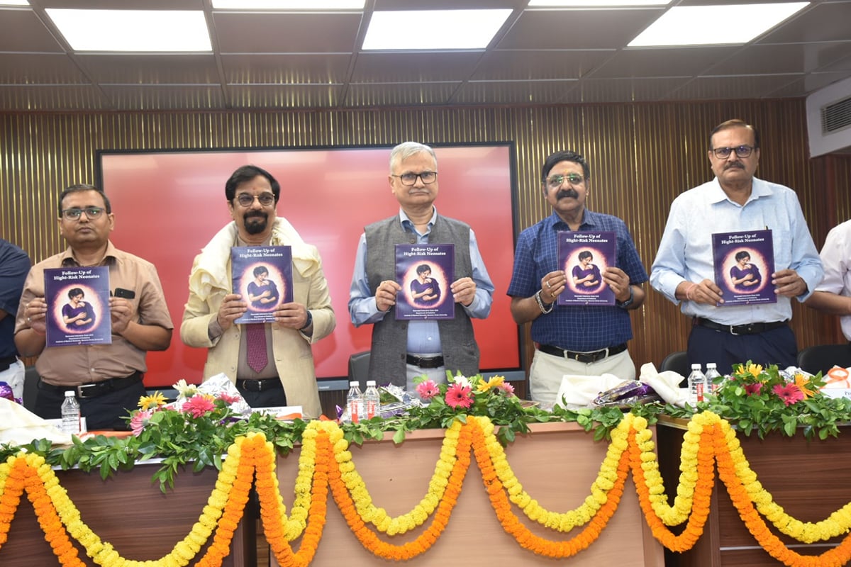 Varanasi News: बीएचयू अस्पताल से बाहर लोगों तक स्वास्थ्य सेवाओं की पहुंच बढ़ानी होगी