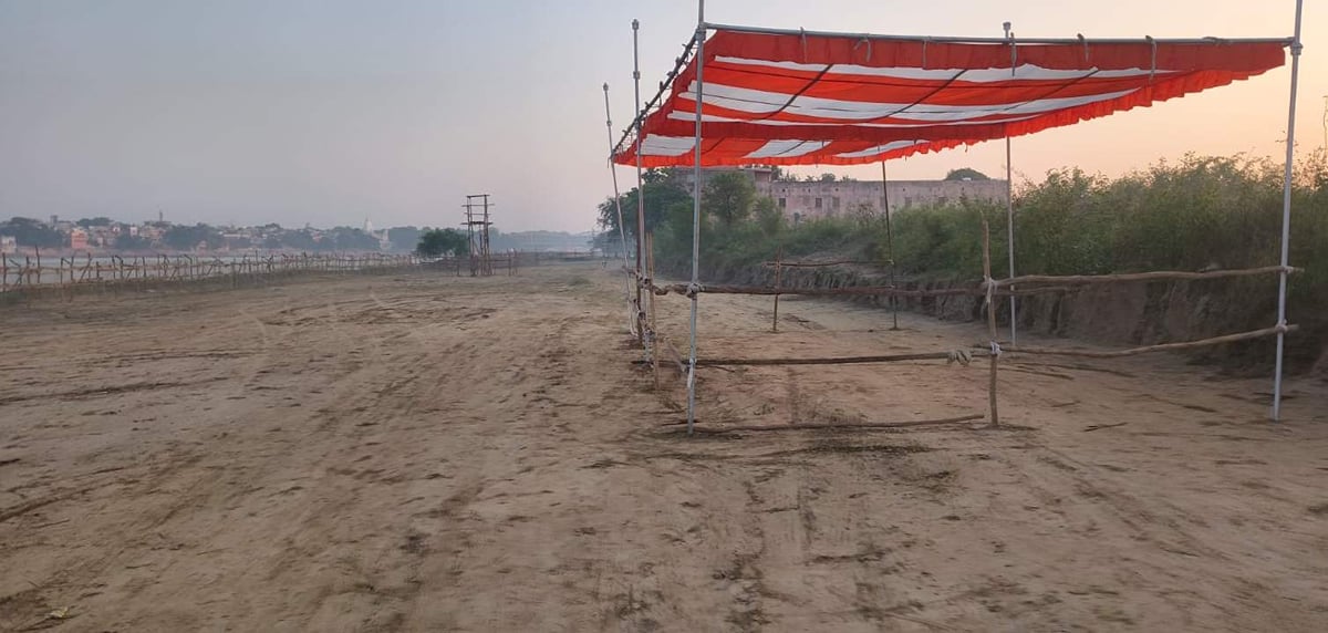 Chandauli News: 1800 पुलिसकर्मी संभालेंगे एयर शो की सुरक्षा, पांच प्रवेश द्वार बनाए गए