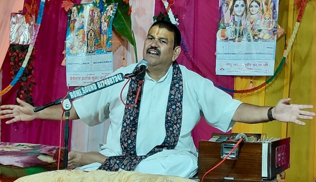 Shahjahanpur News: मां कालरात्रि की पूजा-अर्चना के लिए उमड़े श्रद्धालु